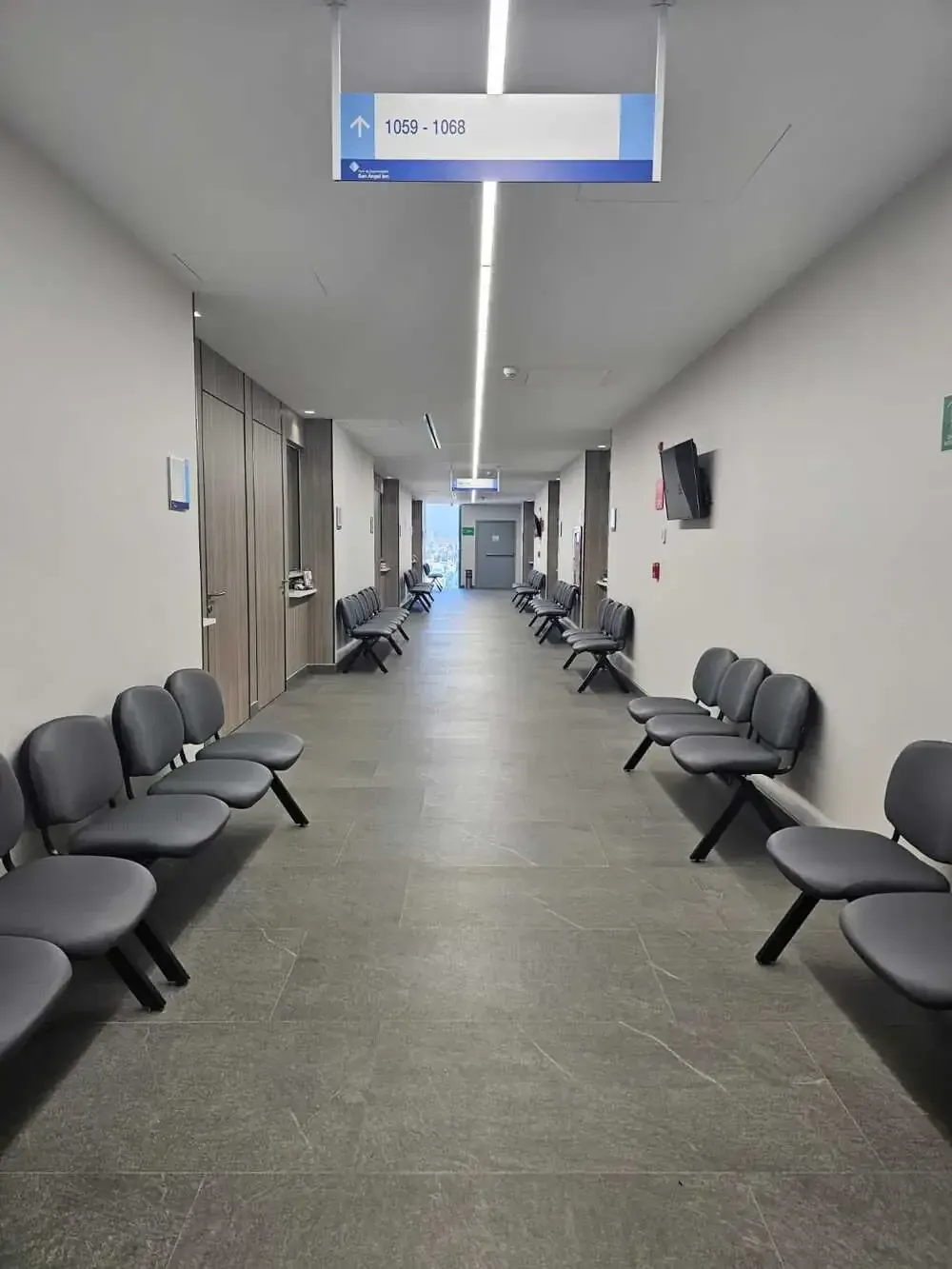 Sala de espera de la Torre de Especialidades en Benito Juárez